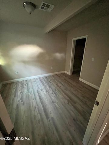 1385 E Hedrick Drive, Tucson, AZ 85719