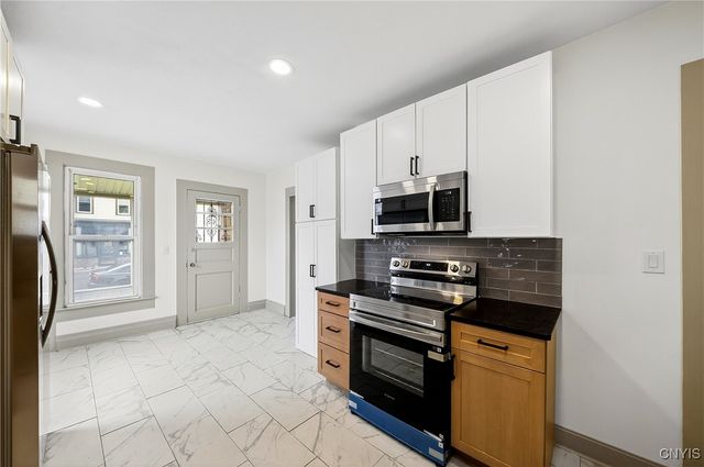 200 Helen Street, Syracuse, NY 13203