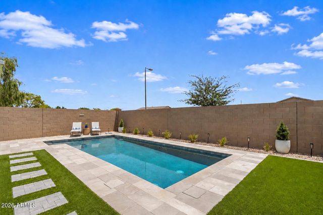 36943 N EL MORRO Trail, San Tan Valley, AZ 85140