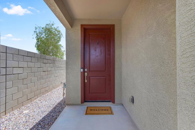 36943 N EL MORRO Trail, San Tan Valley, AZ 85140