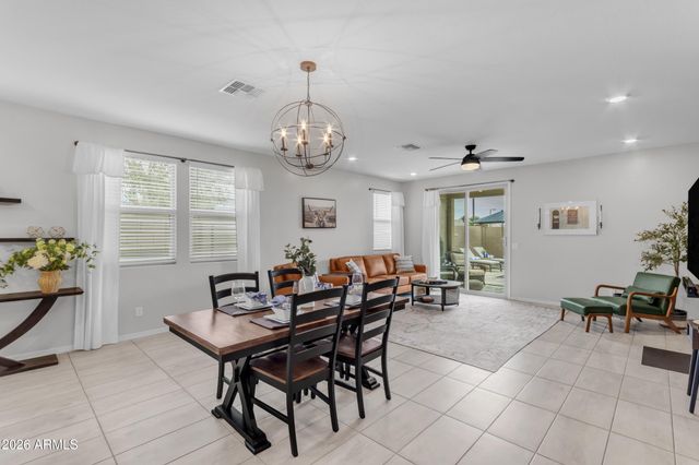 36943 N EL MORRO Trail, San Tan Valley, AZ 85140