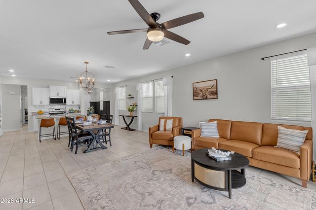 36943 N EL MORRO Trail, San Tan Valley, AZ 85140