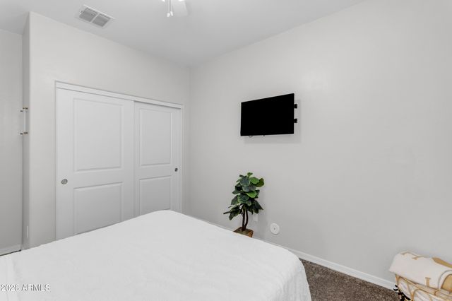 36943 N EL MORRO Trail, San Tan Valley, AZ 85140