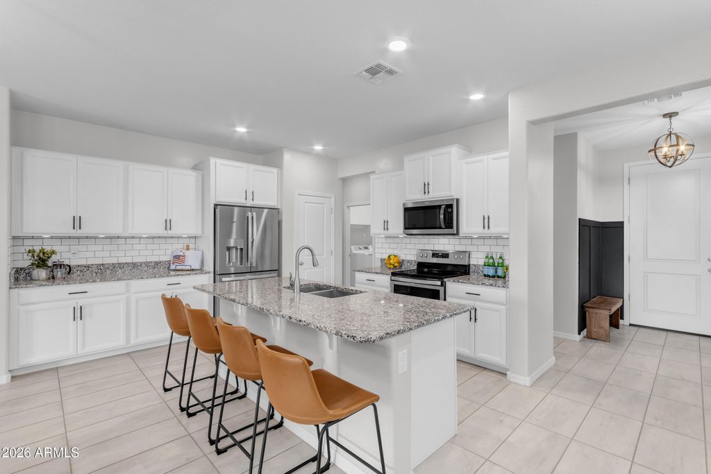 36943 N EL MORRO Trail, San Tan Valley, AZ 85140 — photo 2