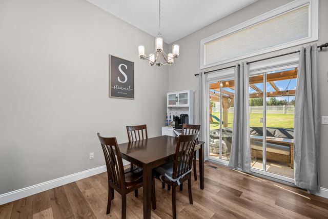 3550 Deckard Drive, Bettendorf, IA 52722