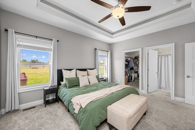 3550 Deckard Drive, Bettendorf, IA 52722