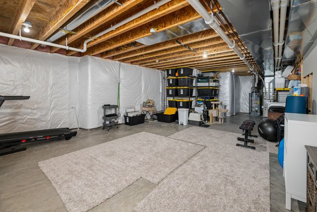 3550 Deckard Drive, Bettendorf, IA 52722