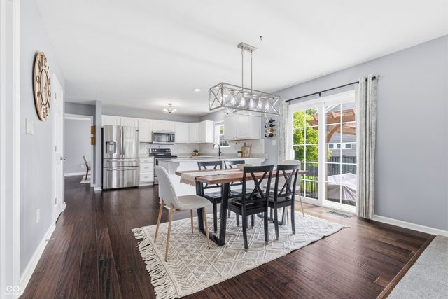 1421 Spring Meadow Court, Greenfield, IN 46140