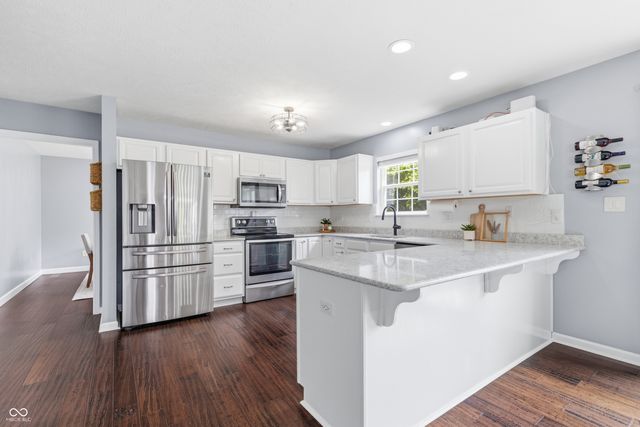 1421 Spring Meadow Court, Greenfield, IN 46140