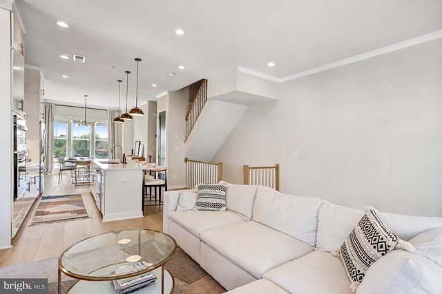 4673 CHARGER PL, Chantilly, VA 20151