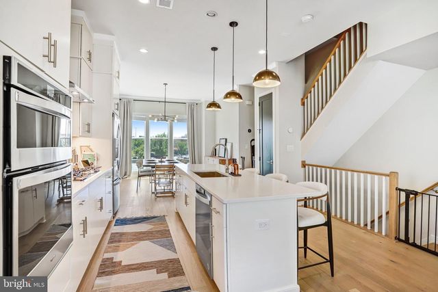 4673 CHARGER PL, Chantilly, VA 20151