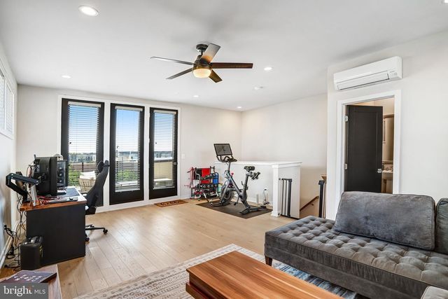 4673 CHARGER PL, Chantilly, VA 20151