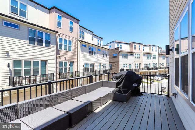 4673 CHARGER PL, Chantilly, VA 20151