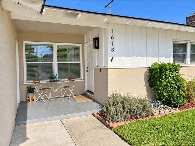 1618 Venice, Monrovia, CA 91016