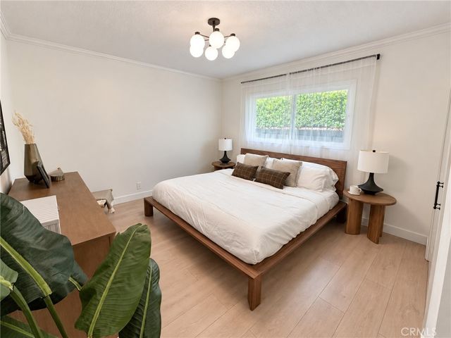 1618 Venice, Monrovia, CA 91016