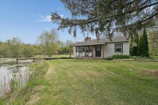 26701 W Karen Drive, Wauconda, IL 60084