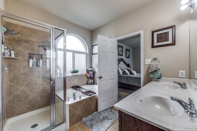 210 MAYFLOWER, Cibolo, TX 78108