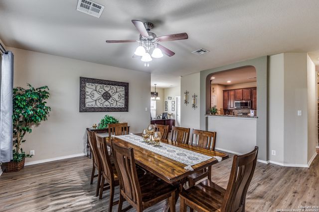 210 MAYFLOWER, Cibolo, TX 78108