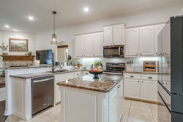 198 Winged Foot Drive, Willow Park, TX 76008