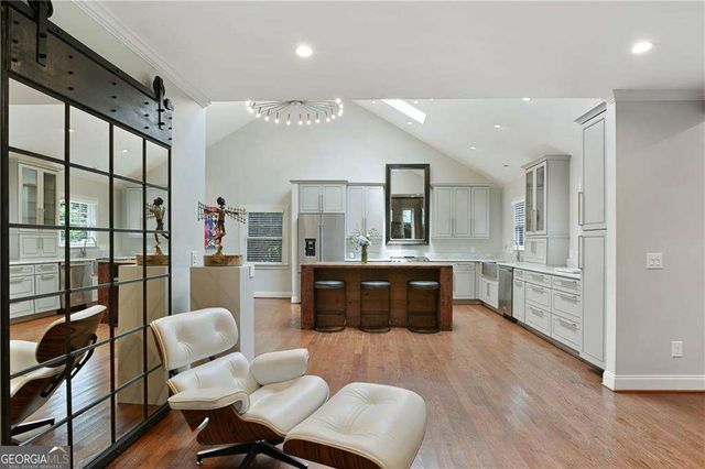 2067 Fairhaven Circle NE, Atlanta, GA 30305