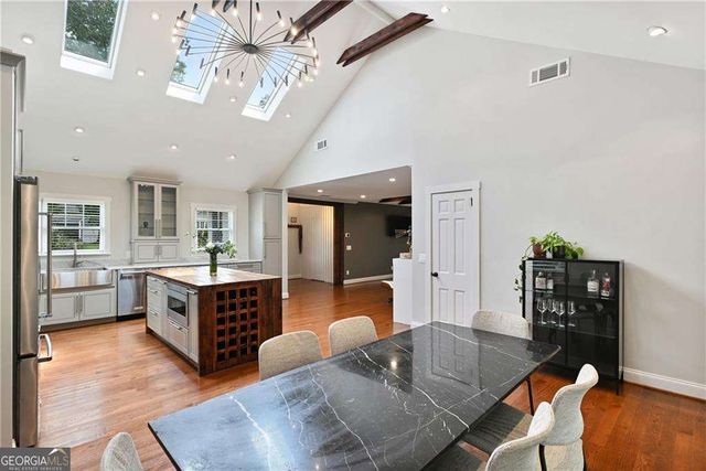 2067 Fairhaven Circle NE, Atlanta, GA 30305