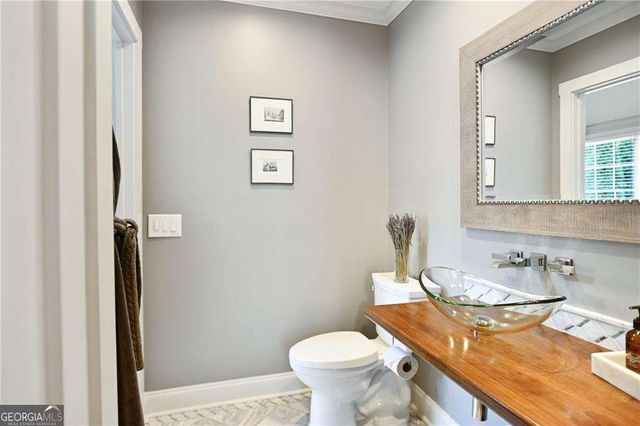 2067 Fairhaven Circle NE, Atlanta, GA 30305