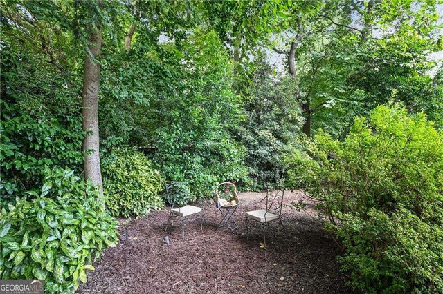 2067 Fairhaven Circle NE, Atlanta, GA 30305