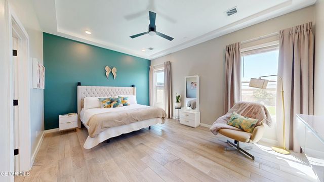 12848 Prestbury Avenue, El Paso, TX 79928