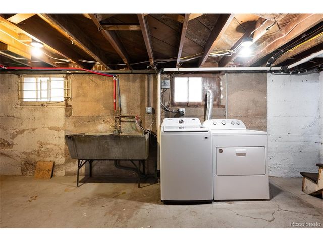3416 Newton St, Denver, CO 80211