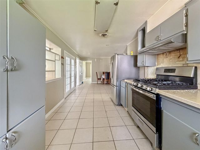 7915 Leader Street, Houston, TX 77036