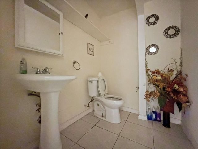 7915 Leader Street, Houston, TX 77036