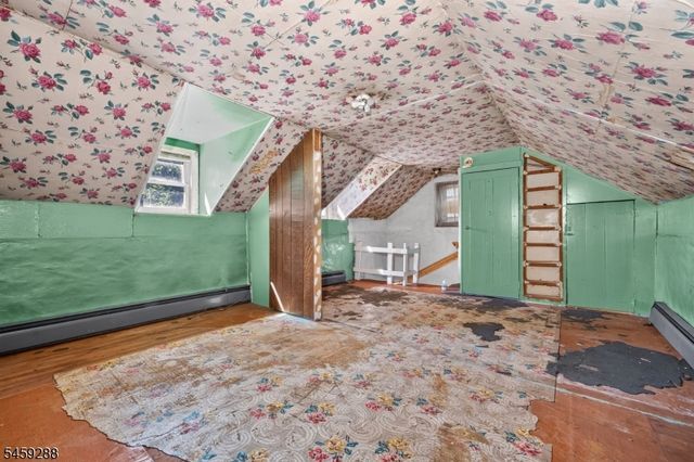 109 Lilac Dr, Clinton Twp., NJ 08801