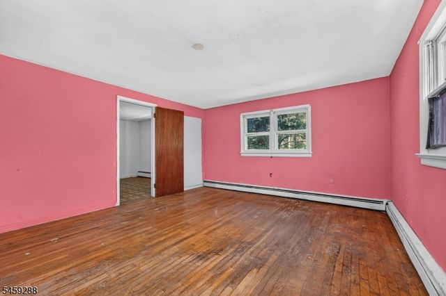 109 Lilac Dr, Clinton Twp., NJ 08801