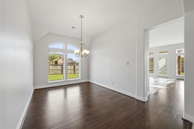 13902 Lost Creek Drive, Pearland, TX 77584