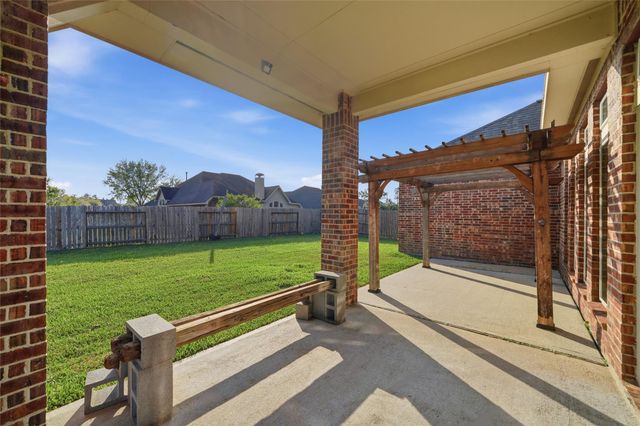 13902 Lost Creek Drive, Pearland, TX 77584
