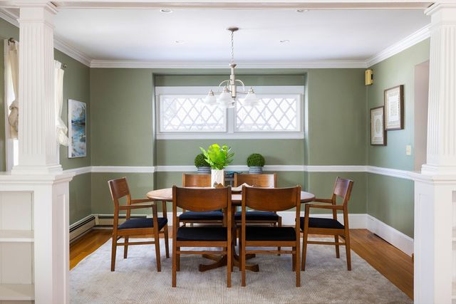 158 E Side Pkwy, Newton, MA 02458