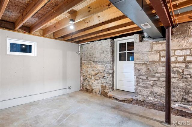 4948 Nagel Avenue, St Louis, MO 63109
