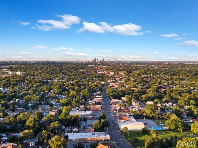4948 Nagel Avenue, St Louis, MO 63109