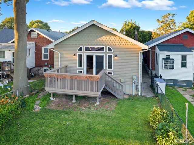 4948 Nagel Avenue, St Louis, MO 63109