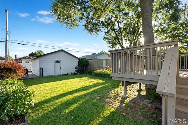 4948 Nagel Avenue, St Louis, MO 63109