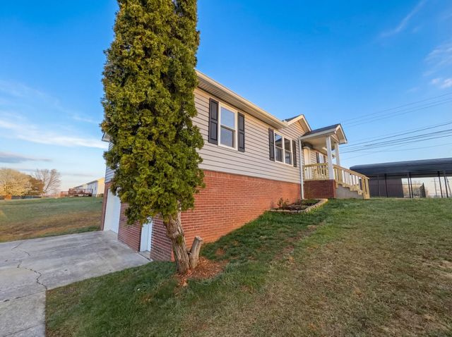 1315 Chucker Dr, Clarksville, TN 37042