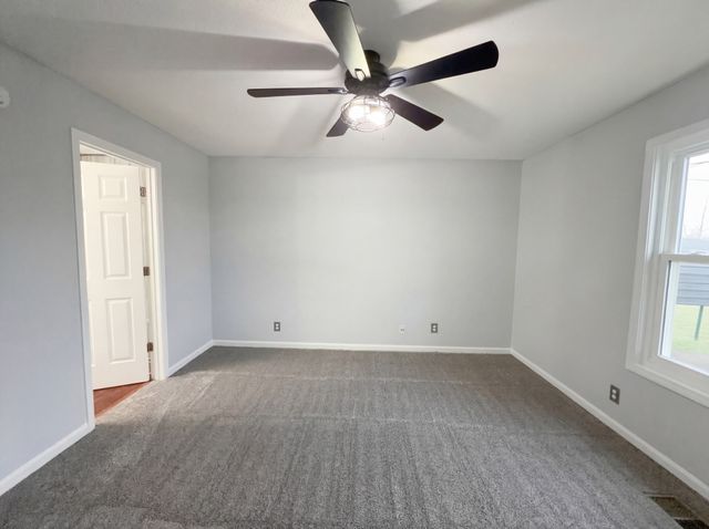 1315 Chucker Dr, Clarksville, TN 37042