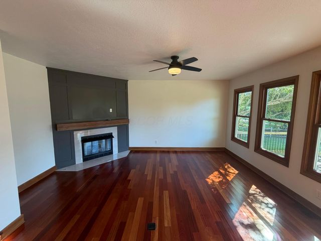 6255 Spinnaker Drive, Lewis Center, OH 43035