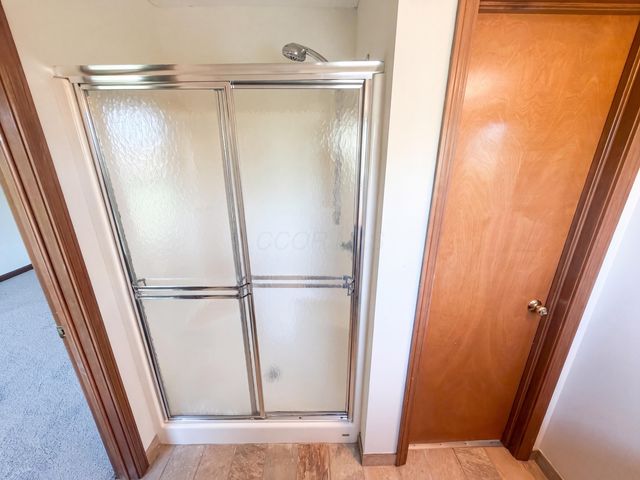 6255 Spinnaker Drive, Lewis Center, OH 43035