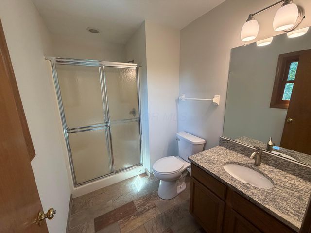 6255 Spinnaker Drive, Lewis Center, OH 43035