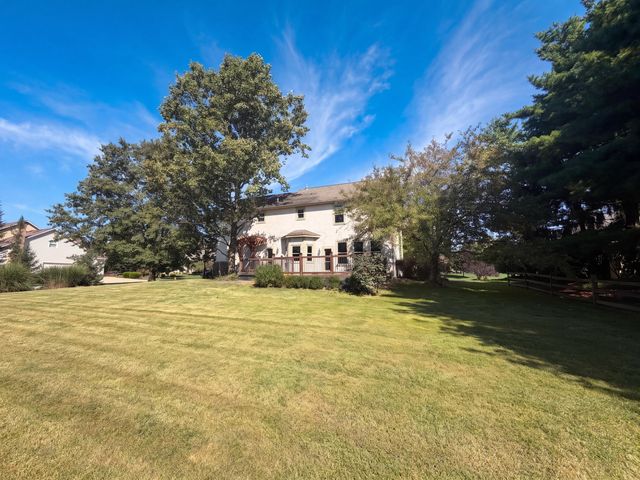 6255 Spinnaker Drive, Lewis Center, OH 43035