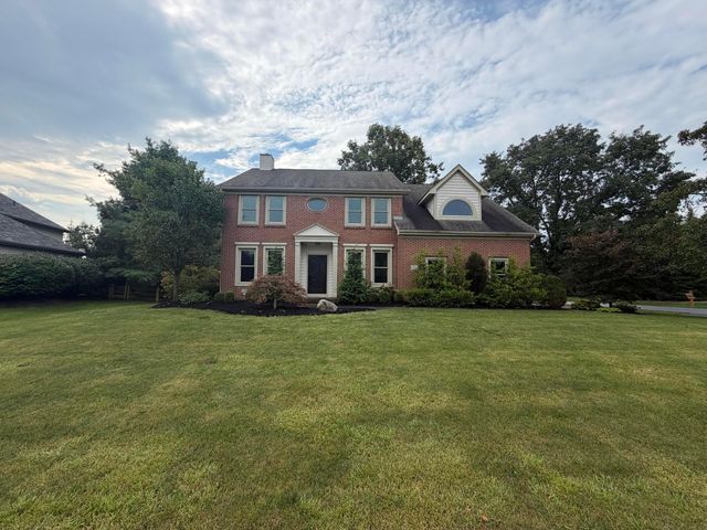 6255 Spinnaker Drive, Lewis Center, OH 43035