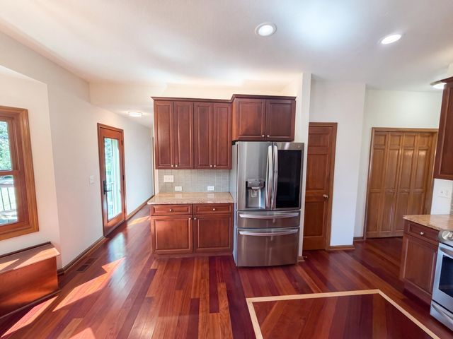 6255 Spinnaker Drive, Lewis Center, OH 43035