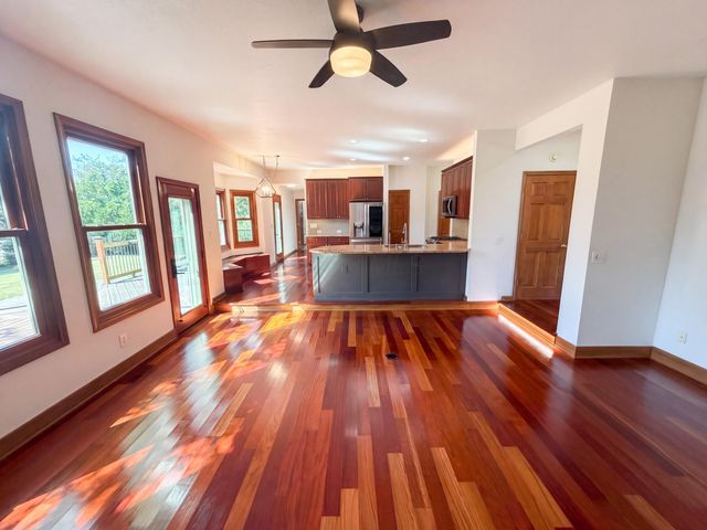 6255 Spinnaker Drive, Lewis Center, OH 43035