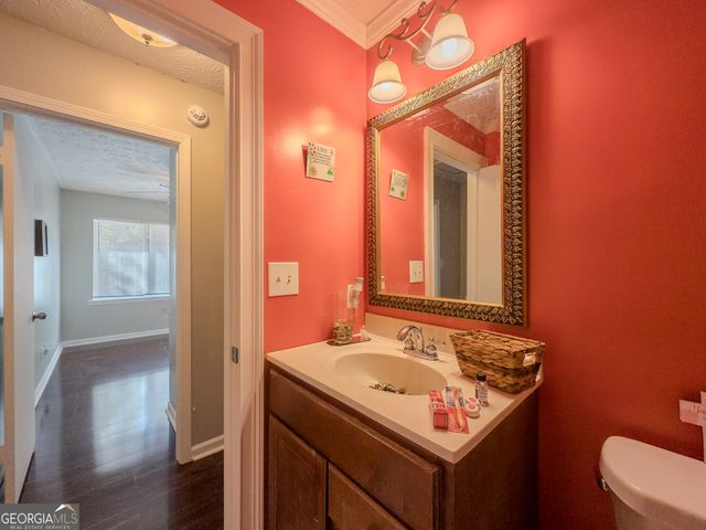 580 Pineland Circle SW, Mableton, GA 30126